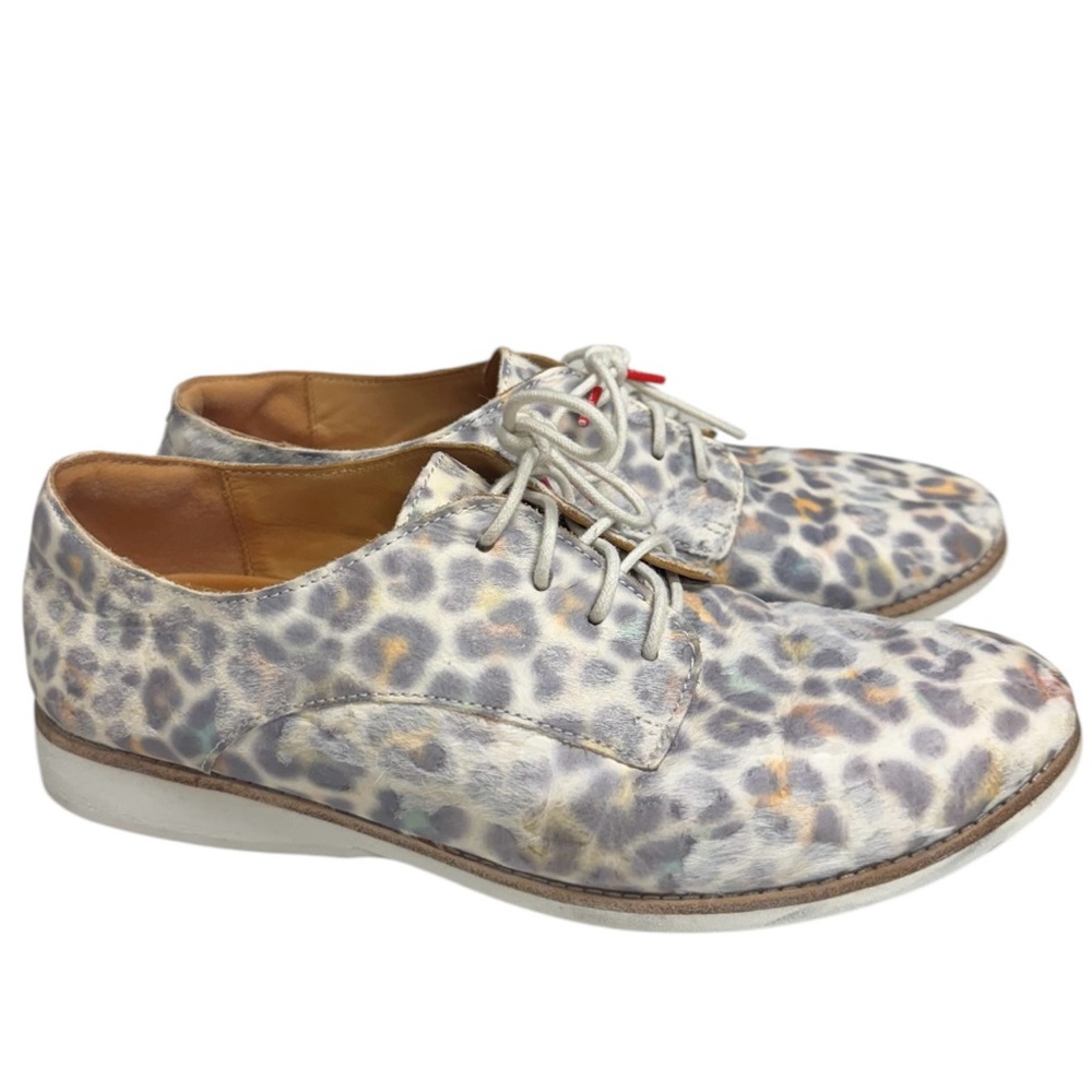 Leopard Print Leather Lace-Up Flats - Women - Picture 3 of 12